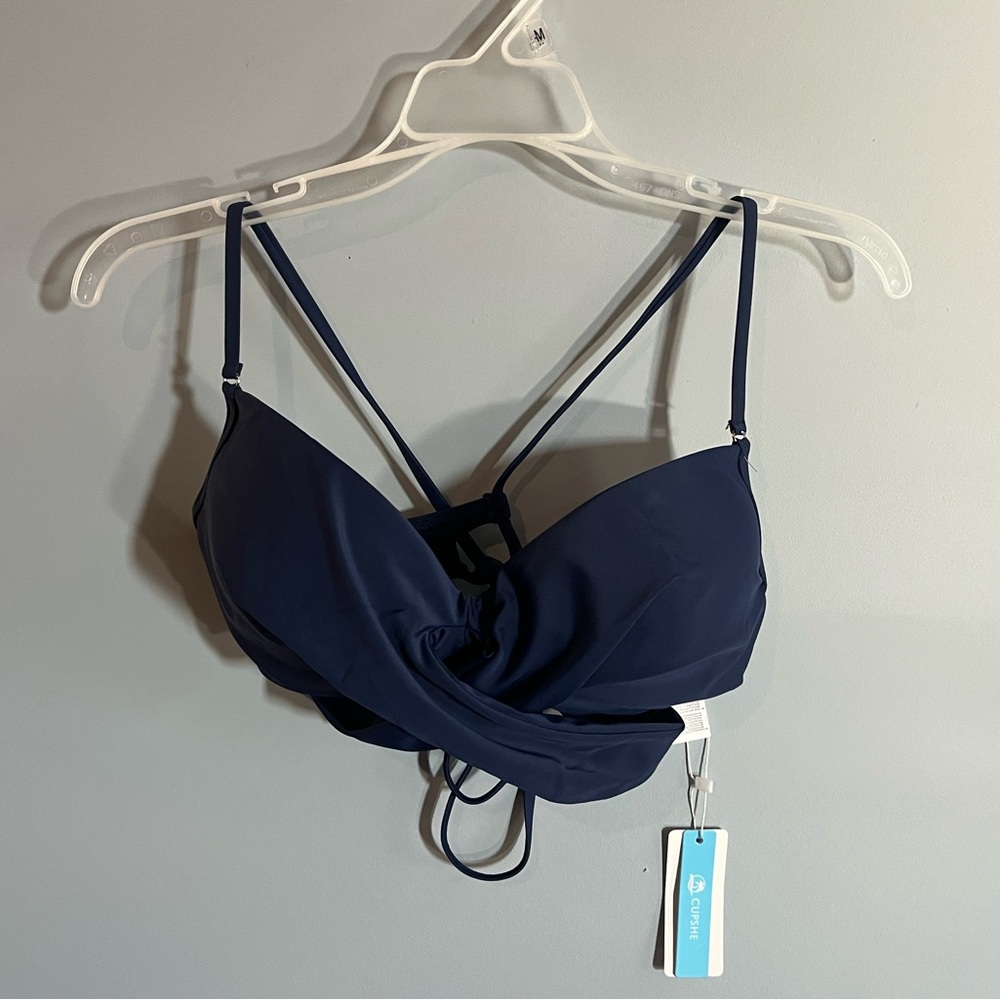 Cupshe Twist Front Padded Swim top Navy Blue Size Large NWT